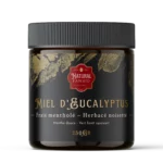 Miel d’Eucalyptus du Maroc – Natural Fawaid Pot de miel d’eucalyptus marocain, texture ambrée et saveur mentholée