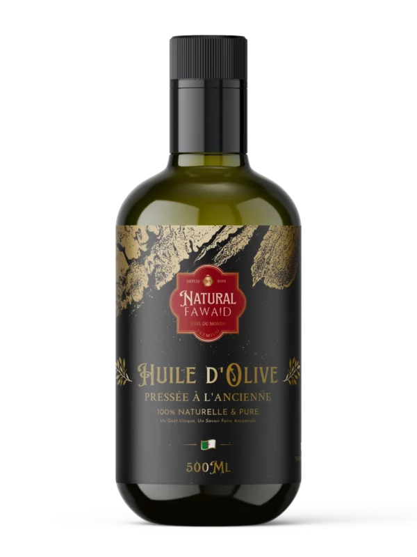 Bouteille de 500 ml d’huile d’olive extra-vierge artisanale d’Algérie, pressée à froid à la pierre en Kabylie, 100 % naturelle et pure.